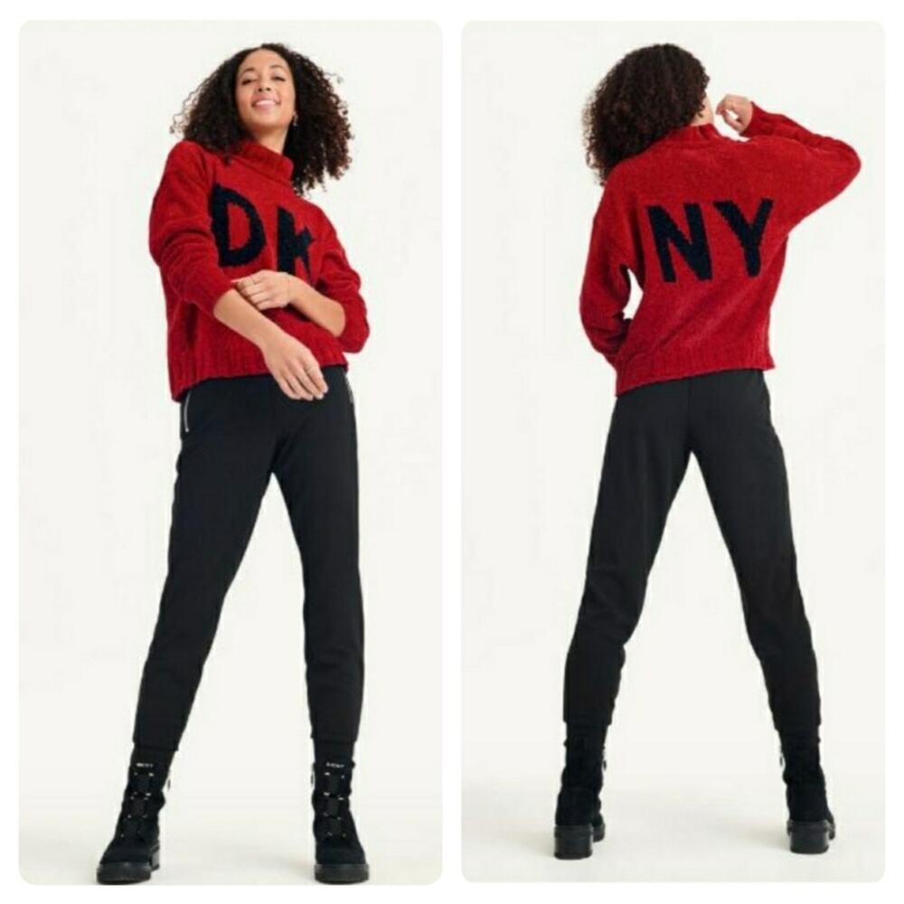 DKNY CHUNKY CHENILLE LOGO SWEATER